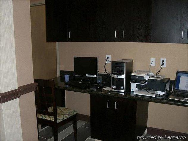 Holiday Inn Express Hotel & Suites Alvarado, An Ihg Hotel Facilities photo